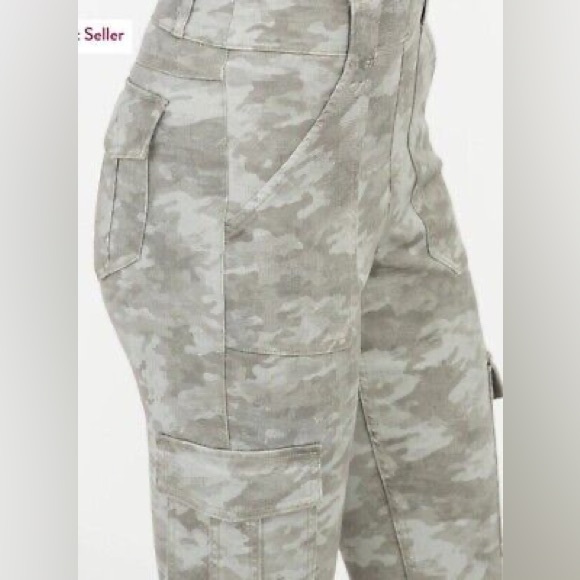 Spanx Stretch Twill Ankle Cargo Pants - Picture 2 of 9